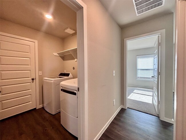 Building Photo - 17327 Ridge Dr