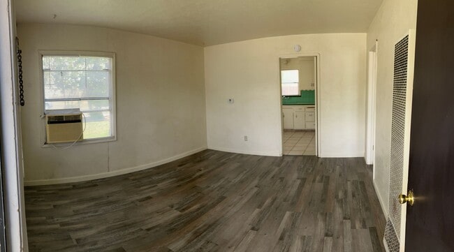 Building Photo - 204 Third St., Ripon, CA 95366