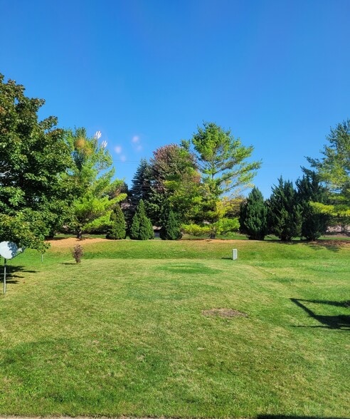 Building Photo - 74 Brighton Cir