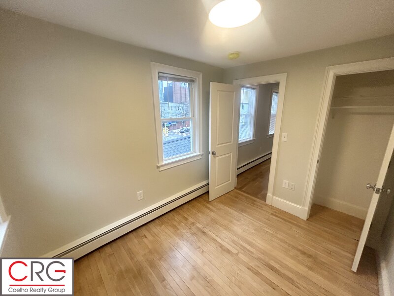 Building Photo - 190 3rd St