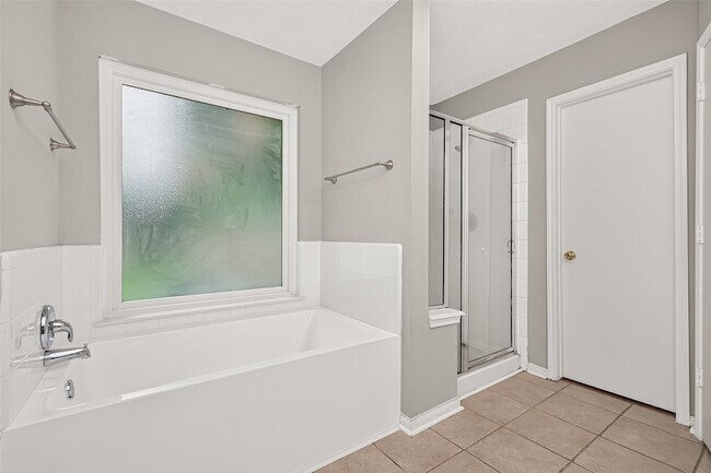 Building Photo - 1810 Ashton Village Dr