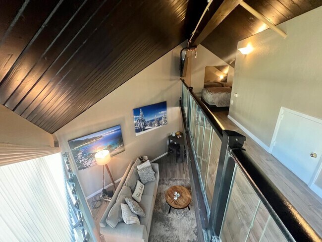 Building Photo - 497 Tahoe Keys Blvd