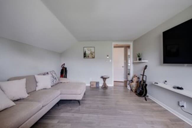 Building Photo - 4117 Utah Ave