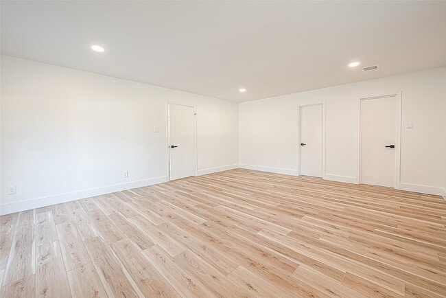 Building Photo - 811 Lemm Ct