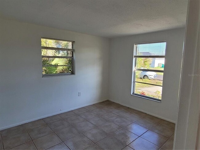 Building Photo - 12215 Van Loon Ave