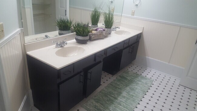 Building Photo - 5210 Village Way