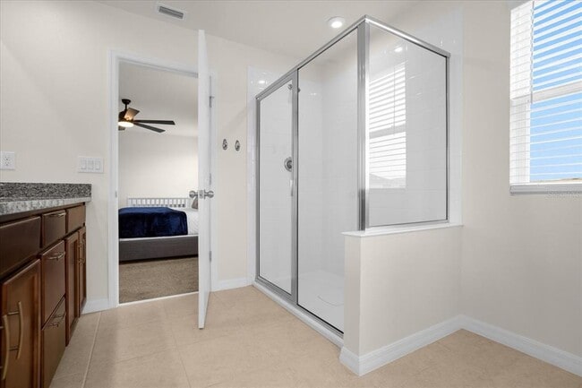 Building Photo - 2498 Empress Dr