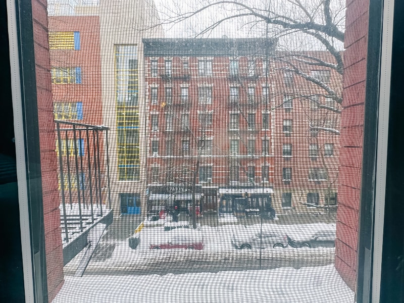 Building Photo - 331 E 92nd St