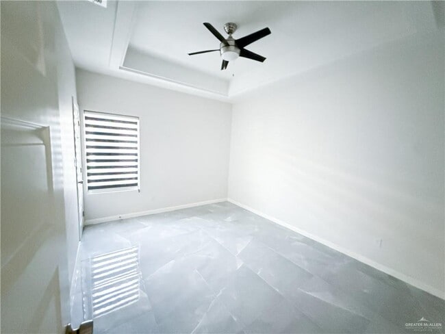 Building Photo - 13 Puffin Ave