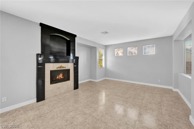 Building Photo - 1009 Black Olive St