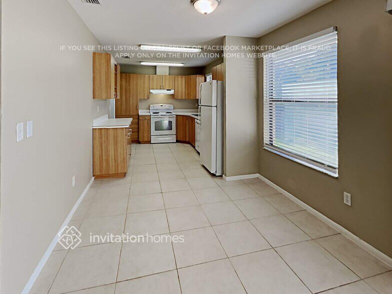 Building Photo - 1316 Wandering Oaks Dr