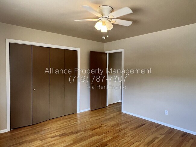 Building Photo - 1345 Pike Dr
