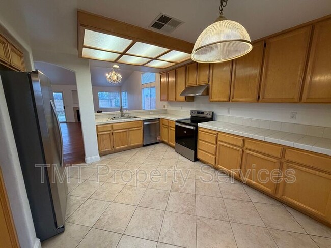 Building Photo - 9119 Willowberry Way