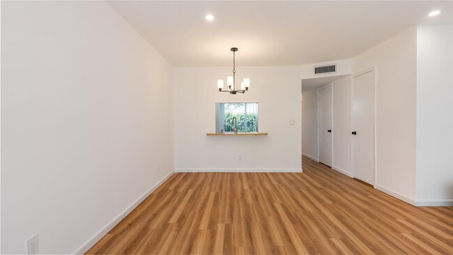 Building Photo - 3001 NW 4th Terrace