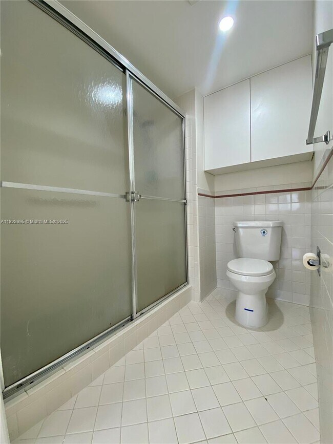 Building Photo - 1301 SW 142nd Ave