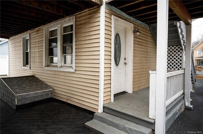 Building Photo - 40 Riverdale Ave