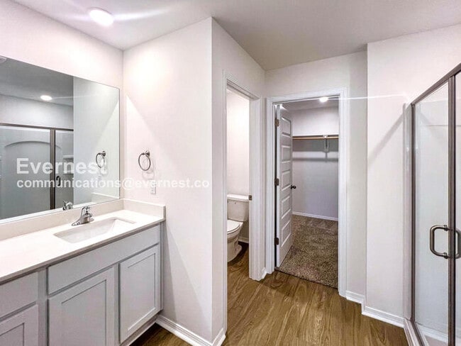 Building Photo - 1511 Ridgefield Cir