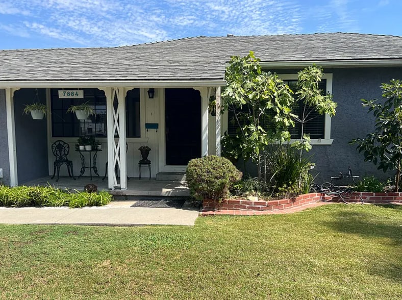 Primary Photo - 7884 Boeing Ave