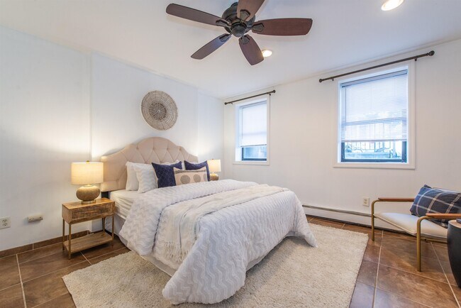 Building Photo - 61 Bright St