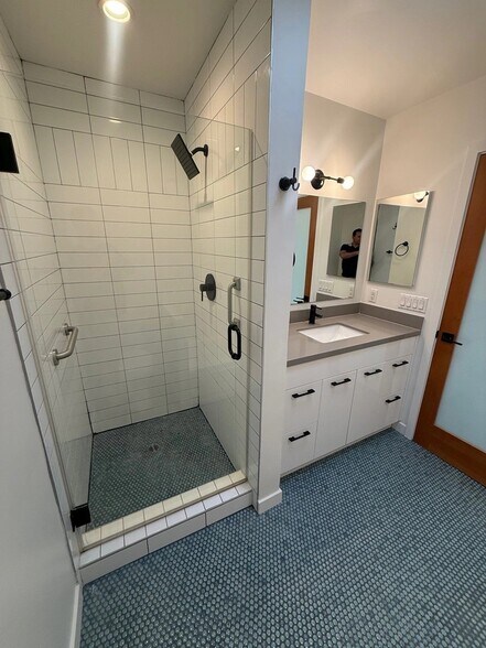 Building Photo - 850 2nd St