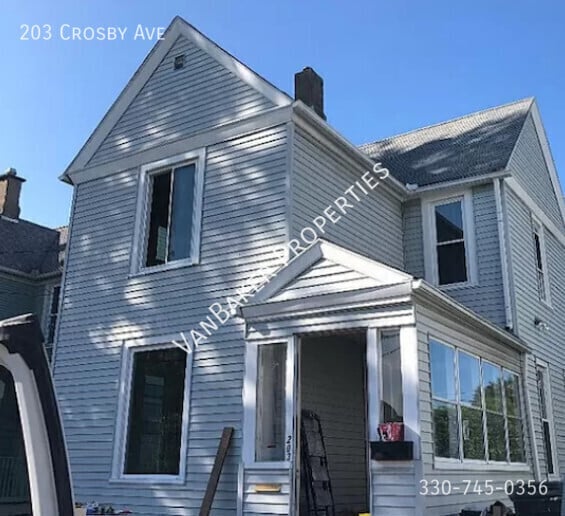 Primary Photo - 203 Crosby St