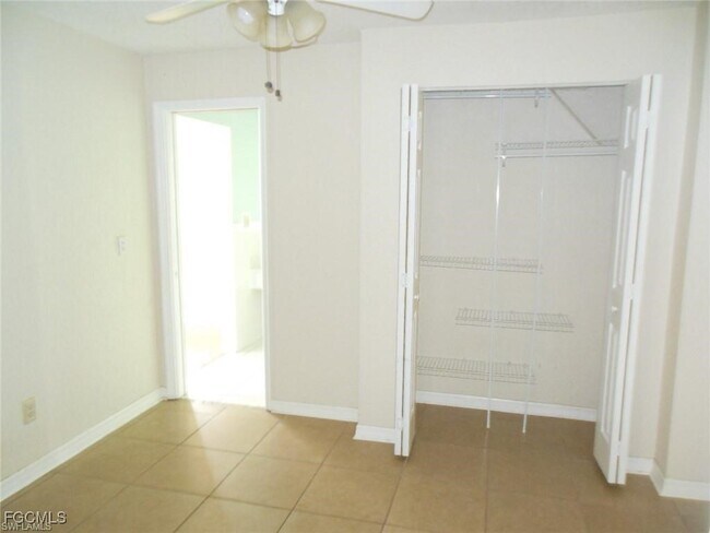 Building Photo - 5638 Riverside Dr