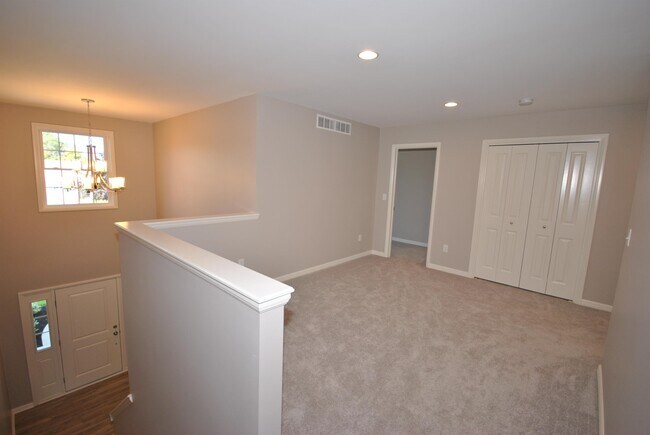 Building Photo - 4792 E Highland Pkwy