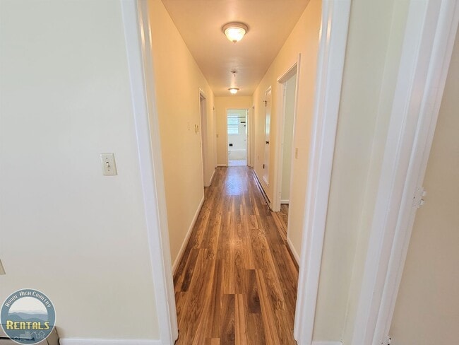 Building Photo - Spacious House Located off the 105 Bypass