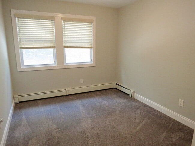Building Photo - Spoil Yourself!!