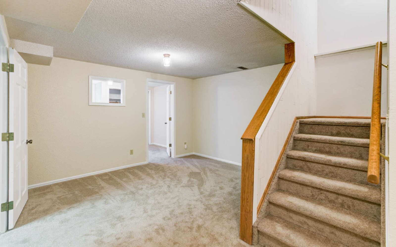 Building Photo - Prime Location Near Fort Carson – Townhome...