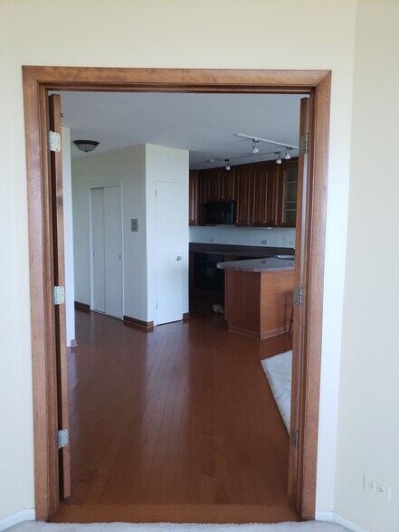 Building Photo - 1550 N Lake Shore Dr