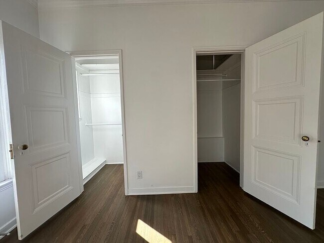 Building Photo - 1407 Laurel Ave