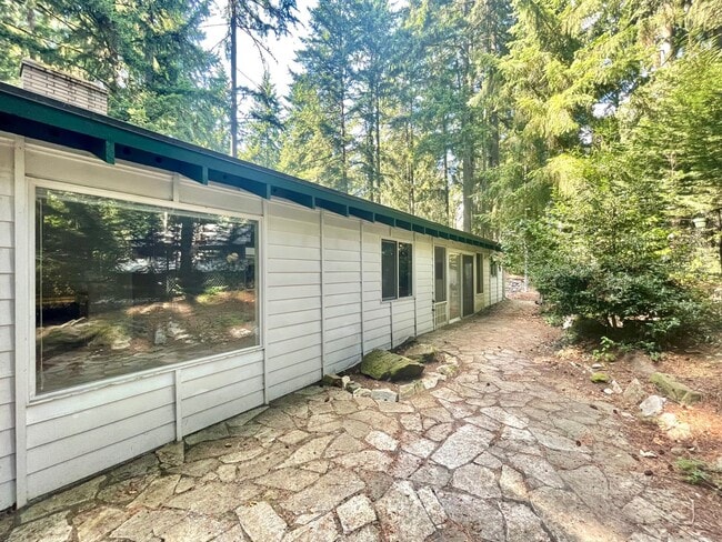 Building Photo - Great House for Rent