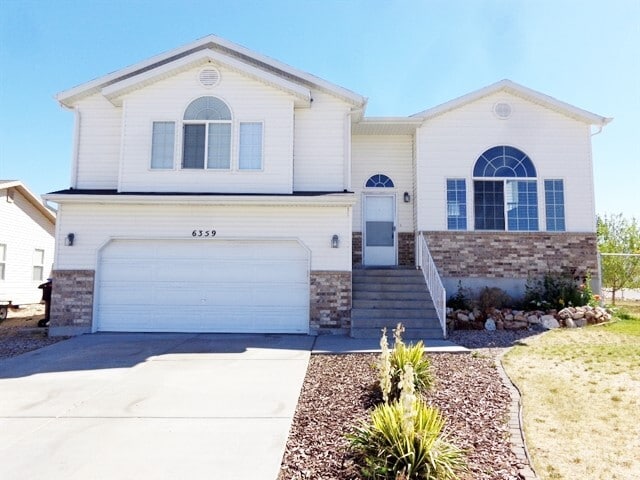 Building Photo - 6359 W Liza Ln