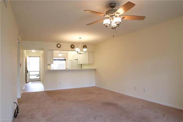 Building Photo - 273 Robin Hood Cir