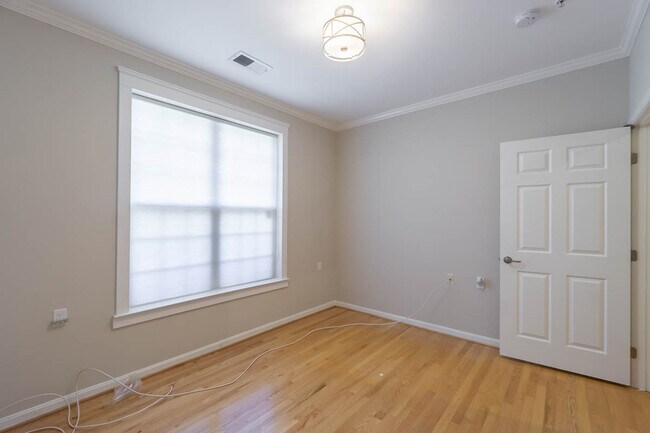 Building Photo - 6495 Tayack Pl