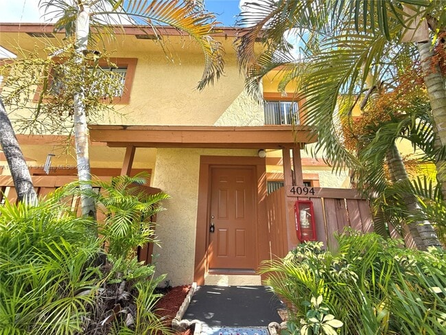 Primary Photo - 4094 Sierra Terrace