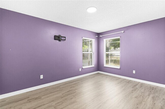 Building Photo - 40045 Palm St