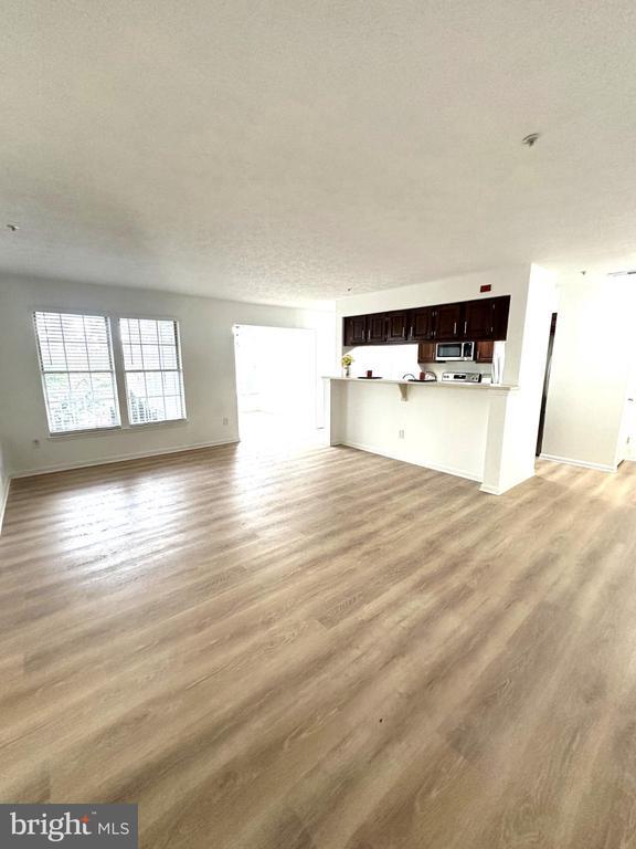 Building Photo - 1002 Jessicas Ct