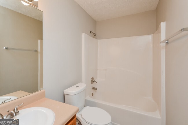 Building Photo - 614 Dove Cove