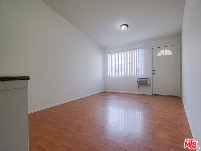 Building Photo - 3288 San Marino St