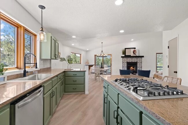 Building Photo - 45 Avenida del Sol