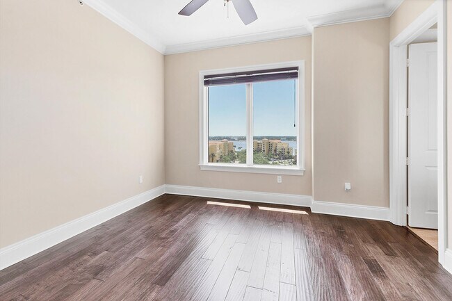Building Photo - 130 Riviera Dunes Way