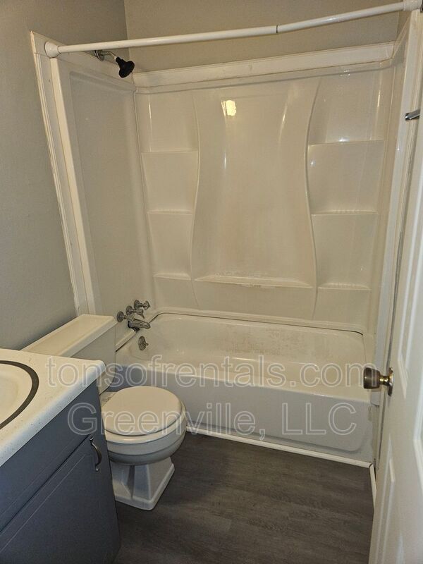 Building Photo - 133 Pleasant Dr