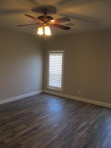 Building Photo - 1614 N Timber Brook Dr
