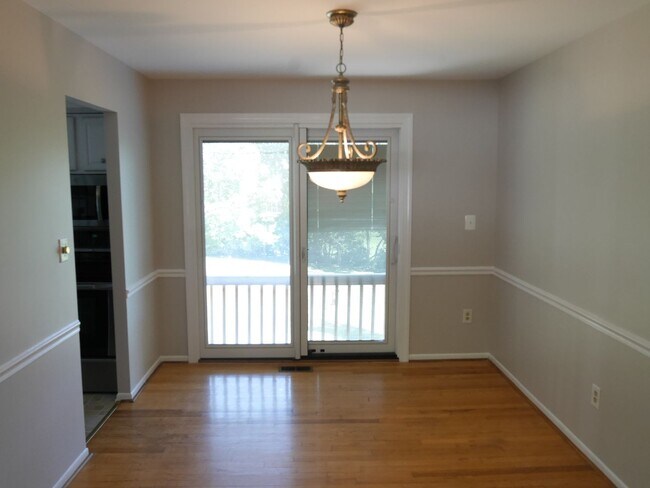Building Photo - Your Next Home Awaits! Single Family Home Westminster, MD