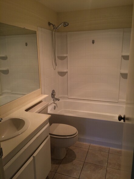 Building Photo - 779 Brookstone Rd