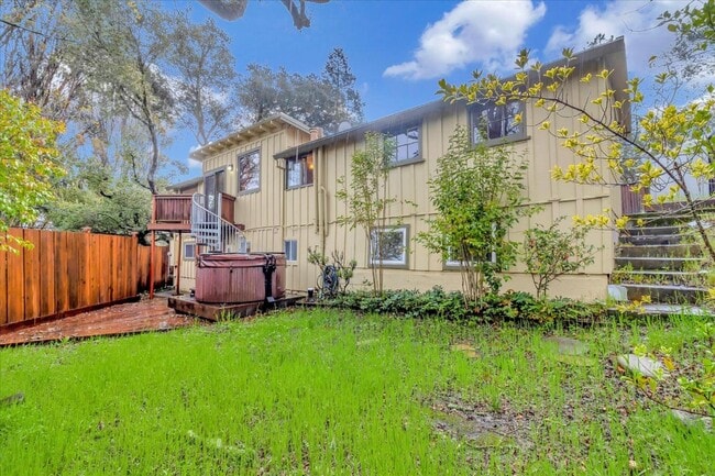 Building Photo - 18 Monte Vista Rd