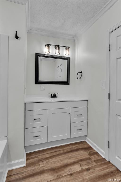 Building Photo - 8165 Leonard Dr