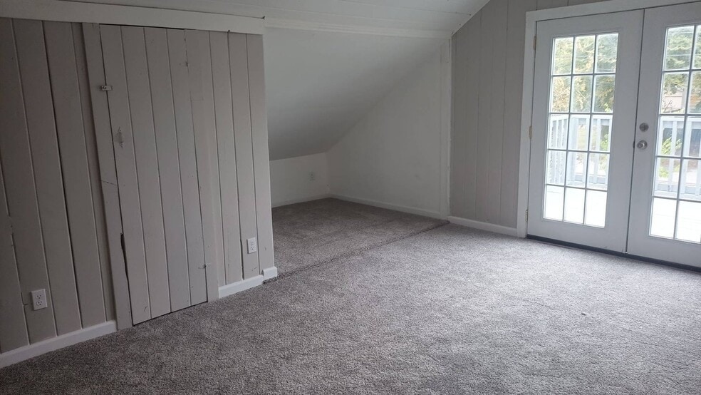 Building Photo - 5742 S Quincy Ave